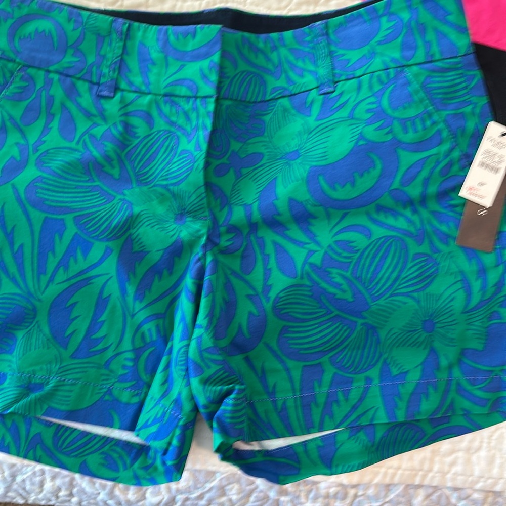 Women’s fashion short